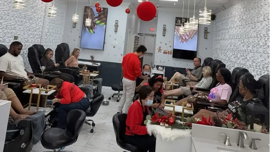 LT Nails Salon & Lash Extension, Fort Myers, FL — Nail salon in Fort Myers